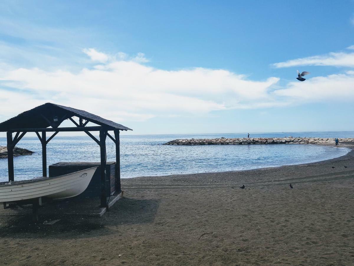 Apartamentos Chuita Playa 말라가 외부 사진